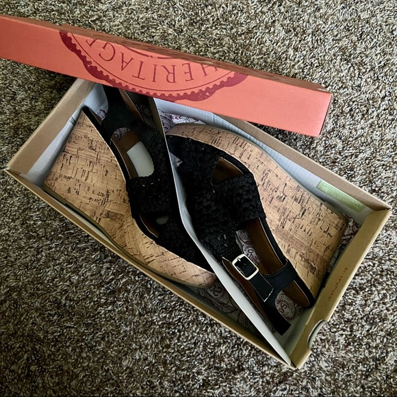 SO (Kohl's) Wedges - Picture 4 of 7